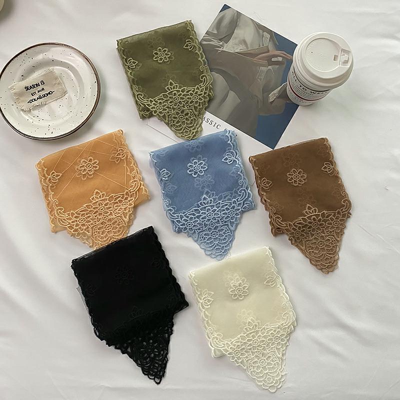 LUCILLE - Lace Hair Streamer