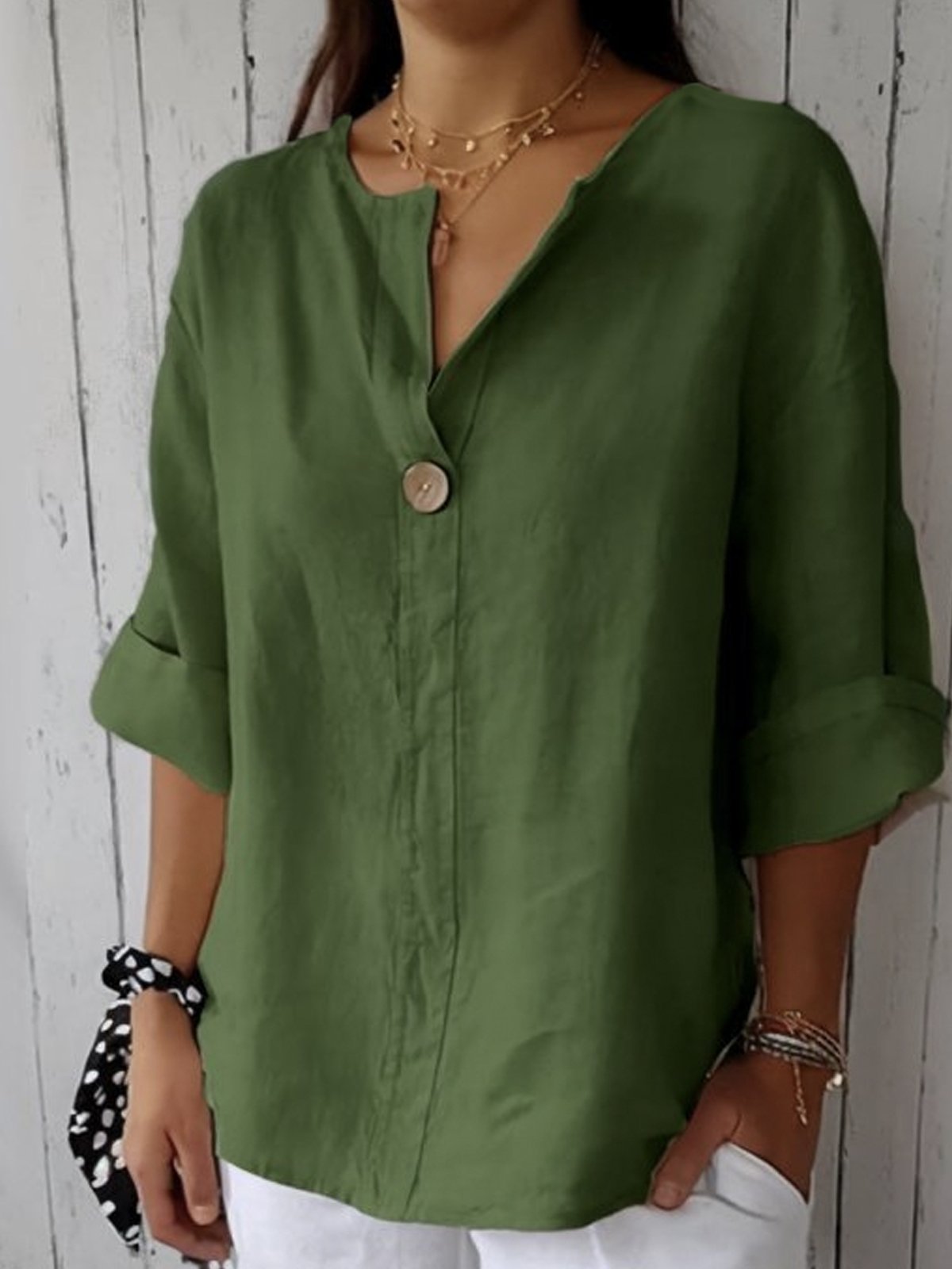 NAOMI - Relaxed V-Neck Top