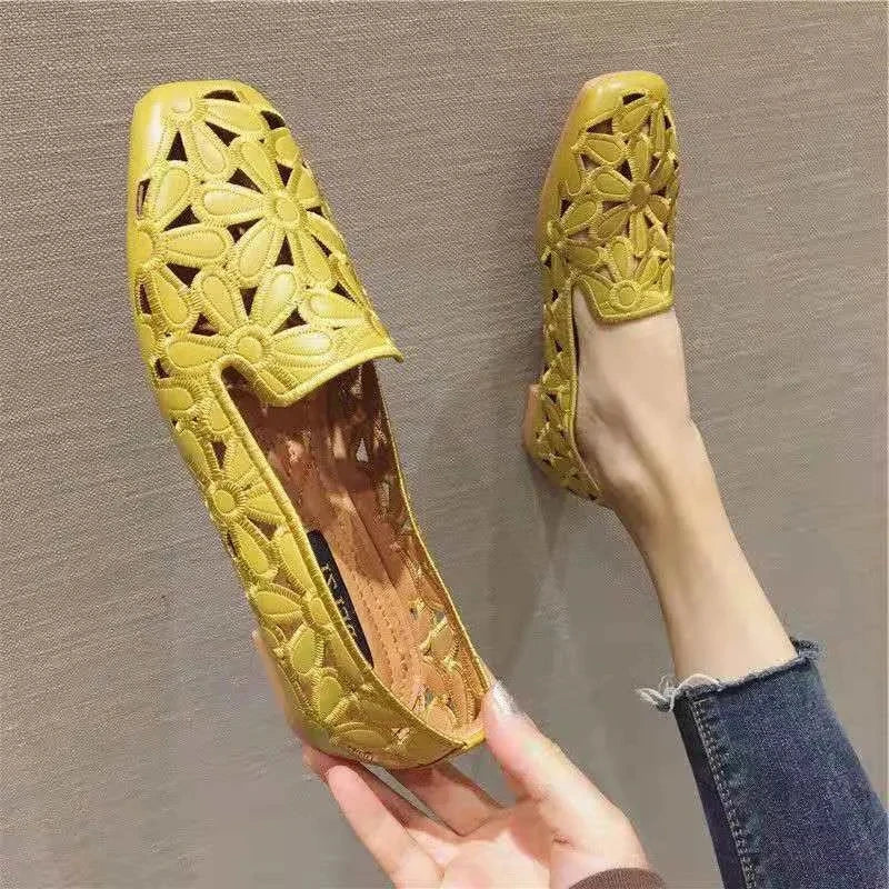AUGUSTA - Embroidered Ballet Flats