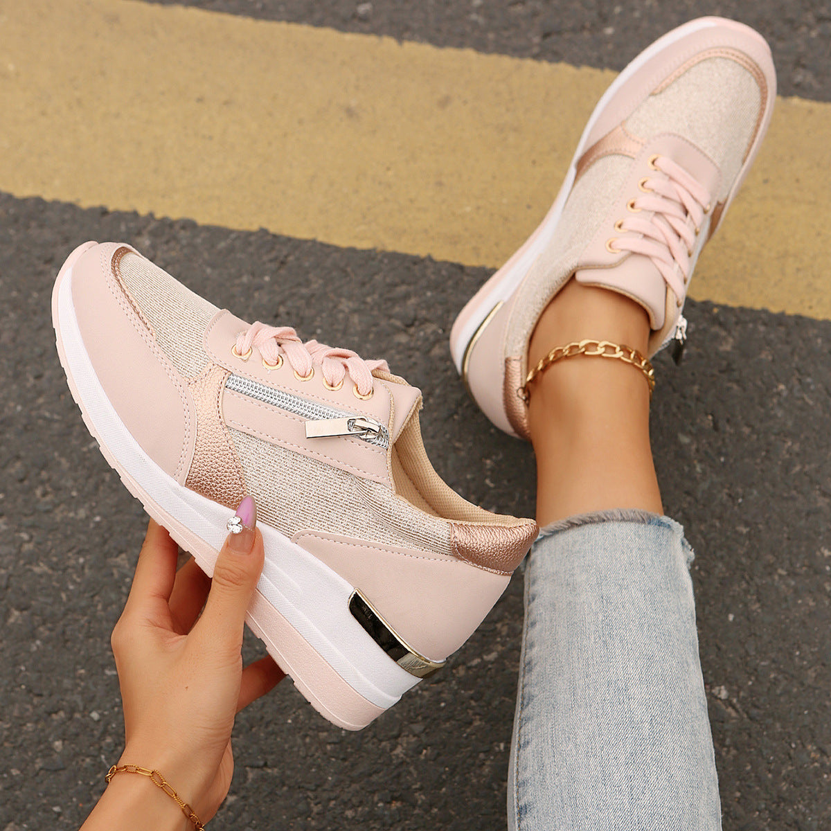 HAZEL - Orthopaedic Trainers