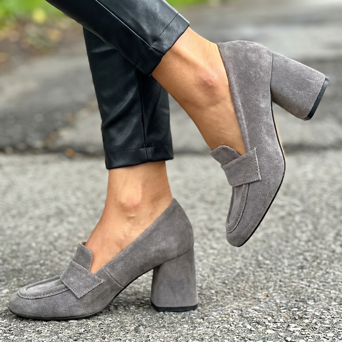 ROMY - Block Heel Loafers